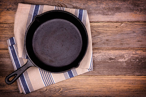 How To Season Cast Iron Without An Oven? ⏬